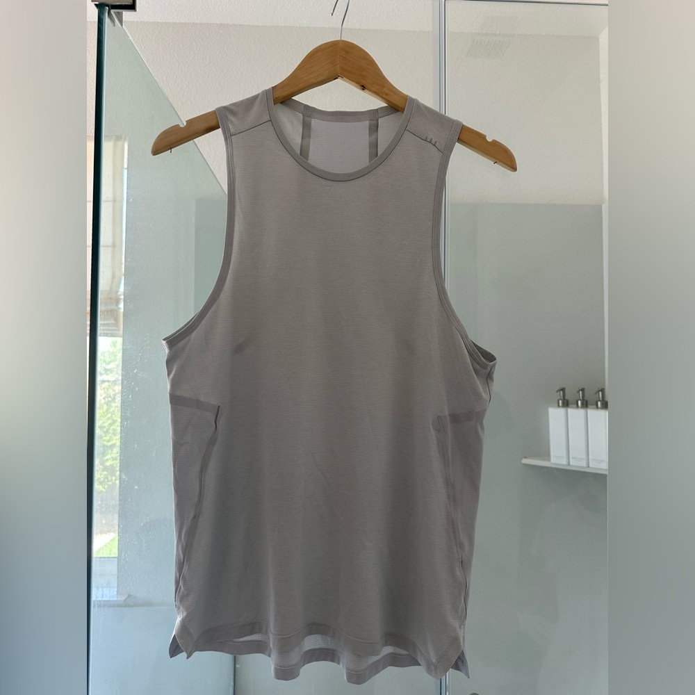 Lululemon Light Gray Sleeveless Athletic Tank Top